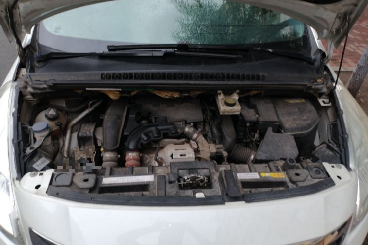 Used Peugeot 3008 2016 1.6THP Automatic Classic Edition Engine Bay