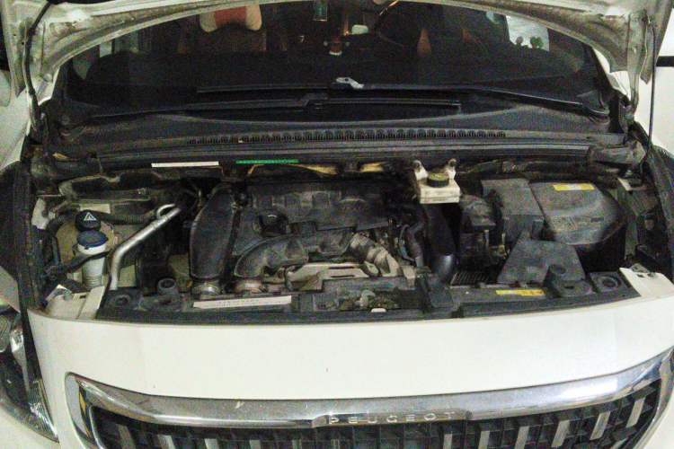 Used Peugeot 3008 2016 1.6THP Automatic Prestige Edition Engine Bay