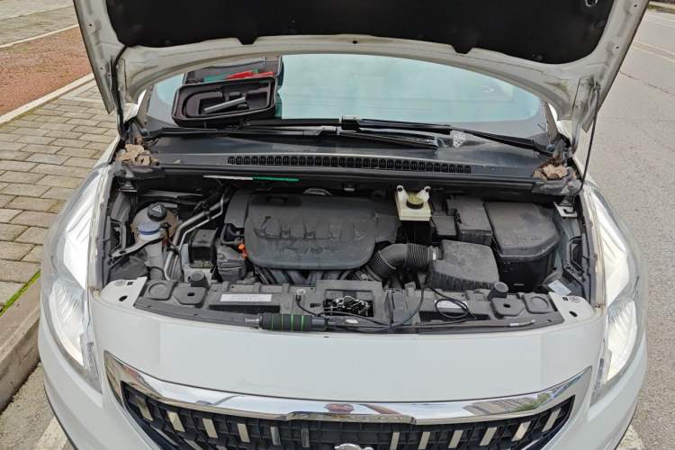 Used Peugeot 3008 2016 2.0L Automatic Classic Edition Engine Bay