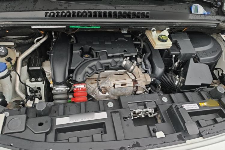 Used Peugeot 3008 2016 1.6THP Automatic Classic Edition Engine Bay