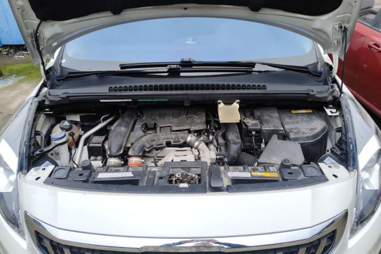 Used Peugeot 3008 2016 1.6THP Automatic Trend Edition Engine Bay