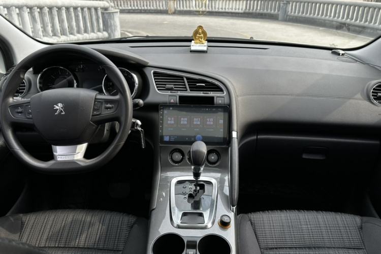 Used Peugeot 3008 2016 2.0L Automatic Classic Edition Exterior 4