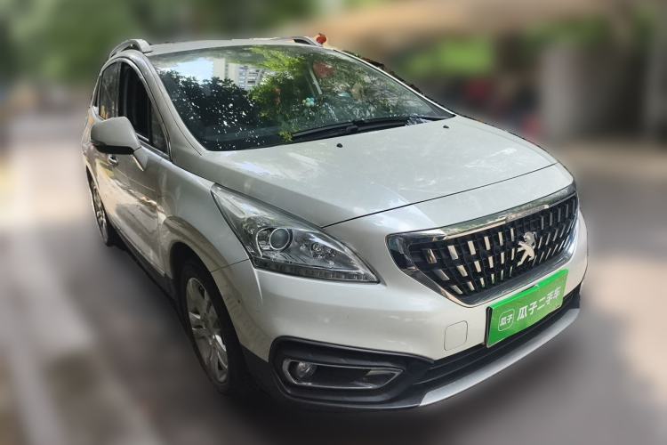 Used Peugeot 3008 2016 2.0L Automatic Classic Edition Front Right 45 Deg
