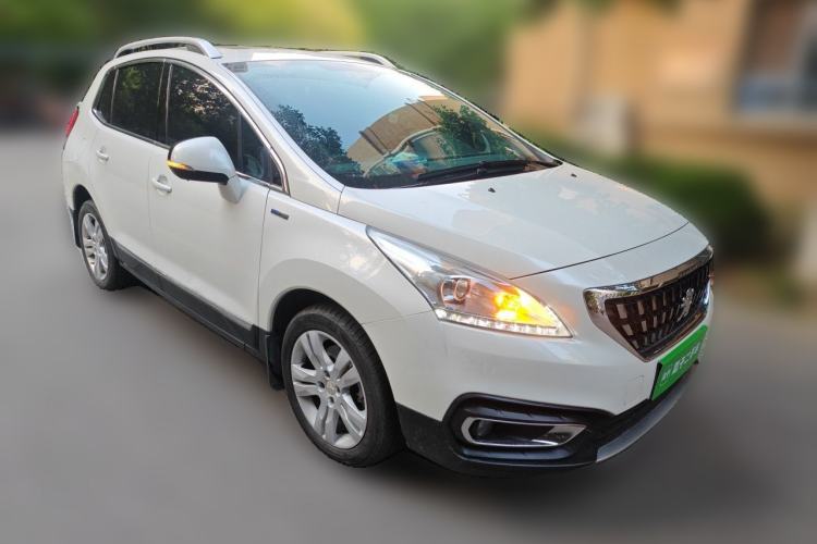 Used Peugeot 3008 2016 1.6THP Automatic Classic Edition Front Right 45 Deg