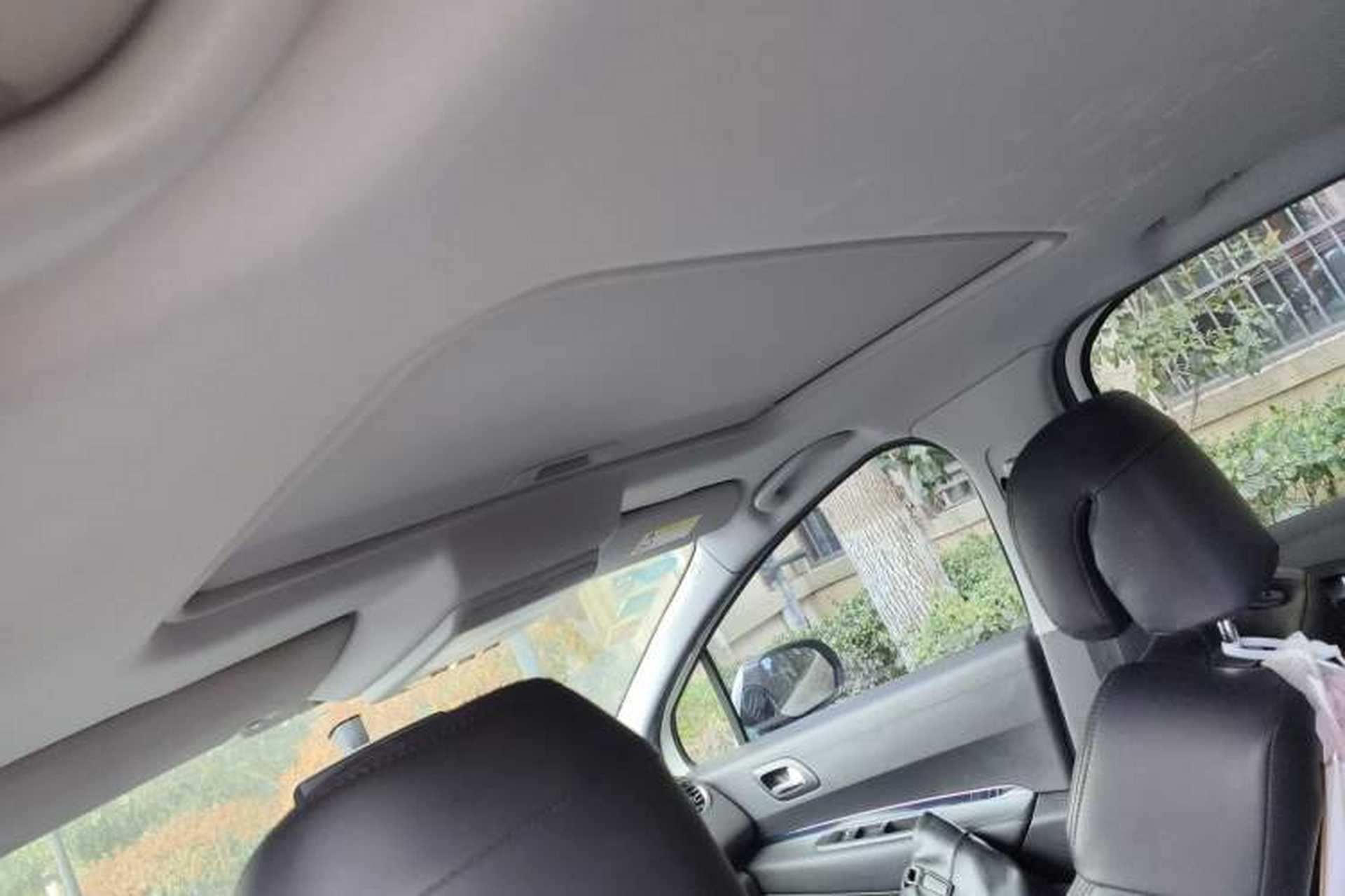 Used Peugeot 3008 2016 2.0L Automatic Classic Edition Headliner