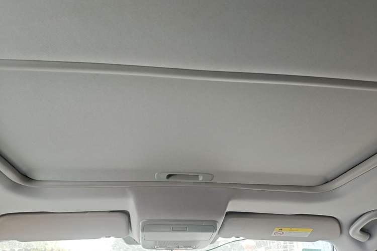 Used Peugeot 3008 2016 2.0L Automatic Classic Edition Headliner