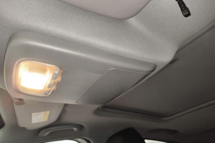Used Peugeot 3008 2016 2.0L Automatic Classic Edition Headliner