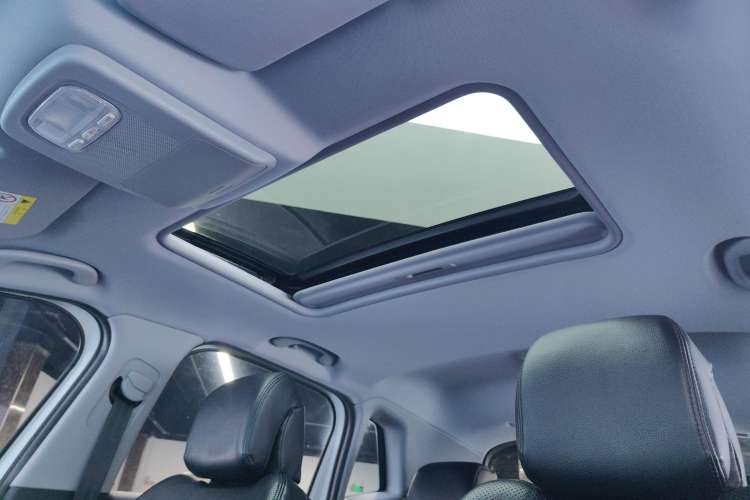Used Peugeot 3008 2016 2.0L Automatic Classic Edition Headliner
