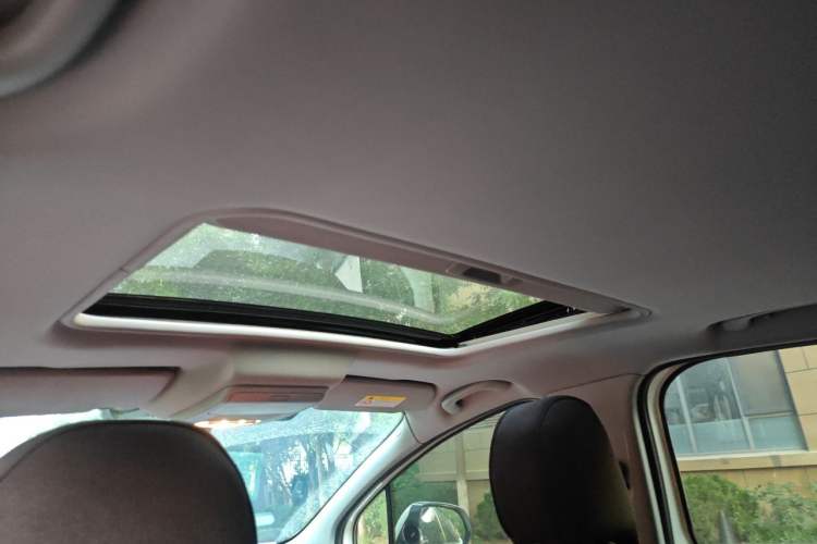 Used Peugeot 3008 2016 1.6THP Automatic Classic Edition Headliner