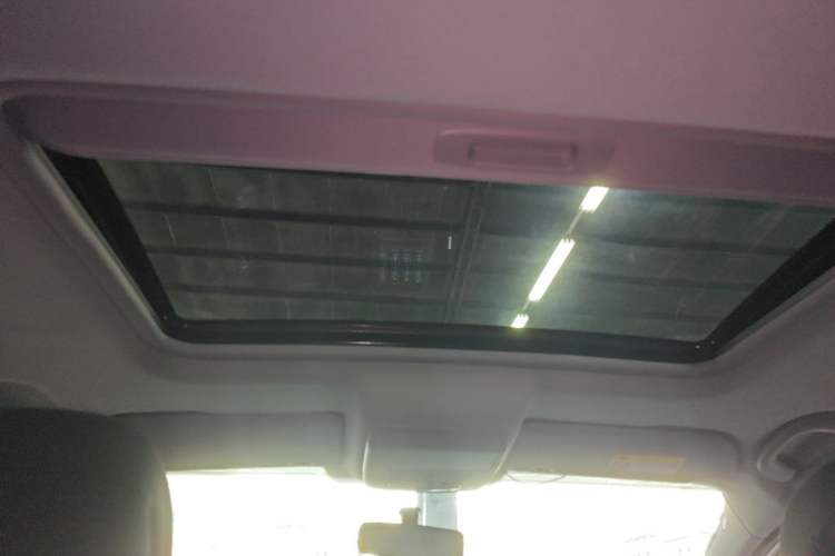Used Peugeot 3008 2016 1.6THP Automatic Classic Edition Headliner