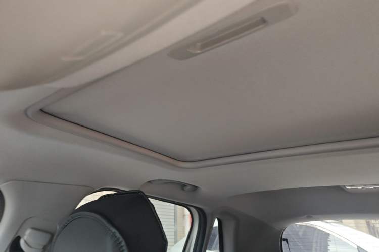 Used Peugeot 3008 2016 1.6THP Automatic Classic Edition Headliner