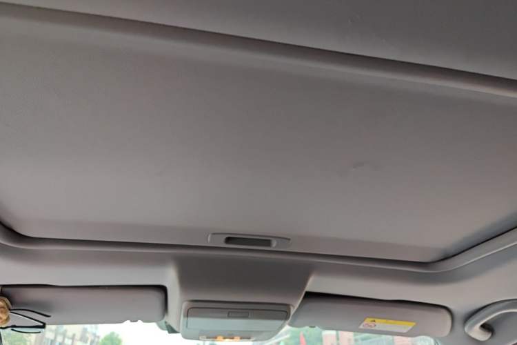 Used Peugeot 3008 2016 2.0L Automatic Classic Edition Headliner
