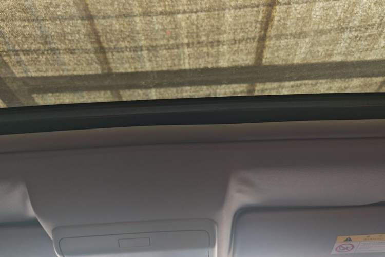Used Peugeot 3008 2016 2.0L Manual Classic Edition Headliner
