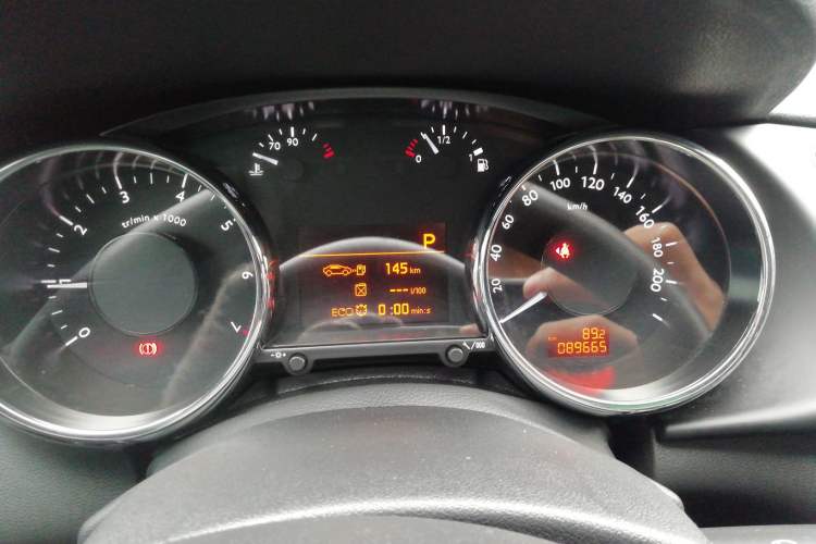 Used Peugeot 3008 2016 1.6THP Automatic Standard Edition Instrument Cluster