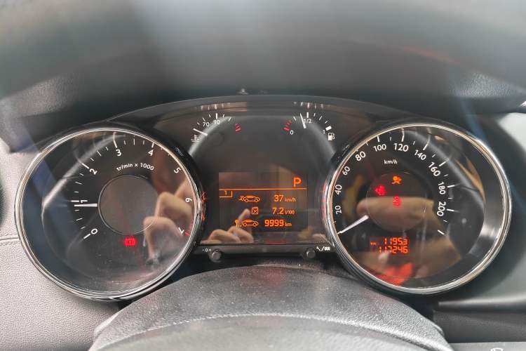 Used Peugeot 3008 2016 1.6THP Automatic Classic Edition Instrument Cluster