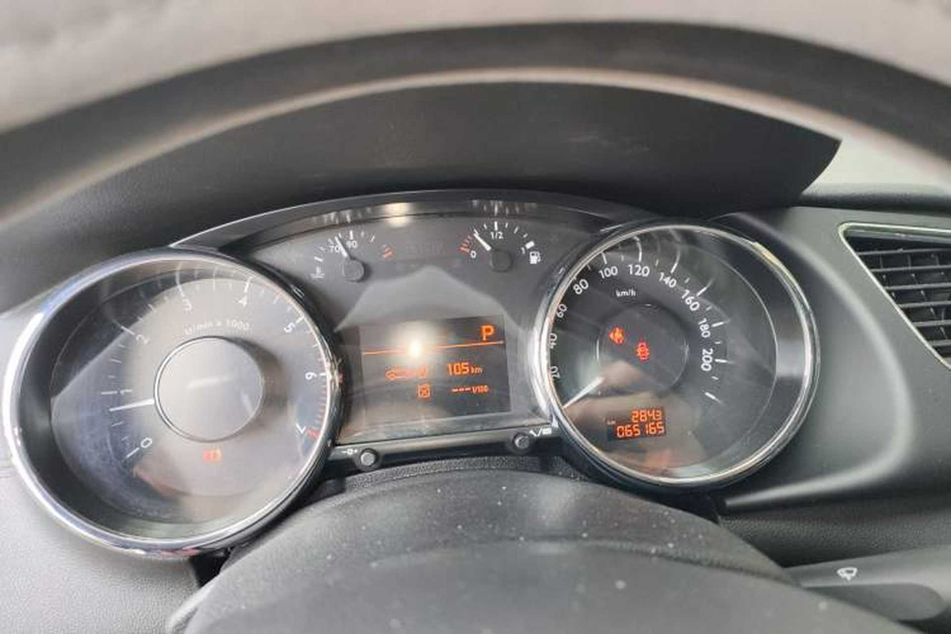 Used Peugeot 3008 2016 2.0L Automatic Classic Edition Instrument Cluster