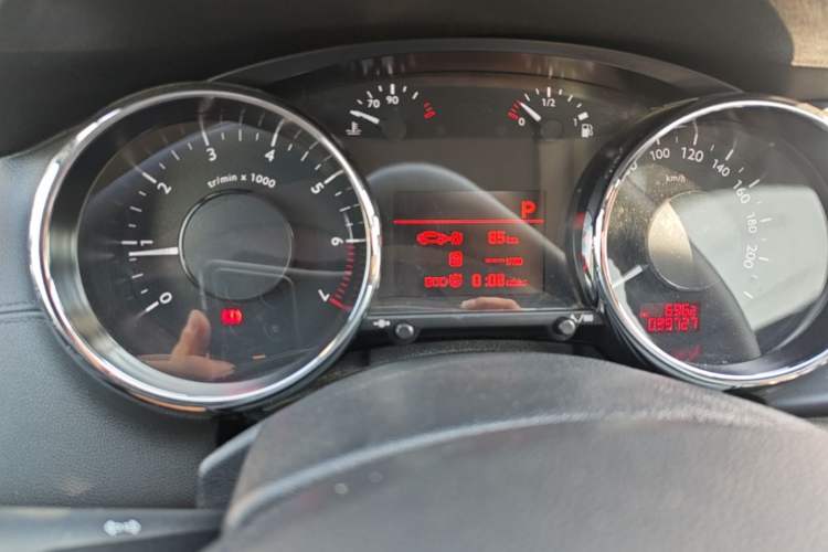Used Peugeot 3008 2016 1.6THP Automatic Classic Edition Instrument Cluster