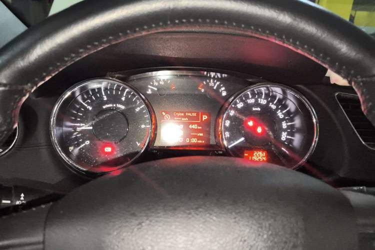 Used Peugeot 3008 2016 1.6THP Automatic Trend Edition Instrument Cluster