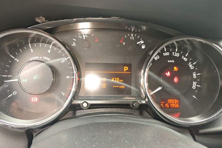 Used Peugeot 3008 2016 2.0L Automatic Classic Edition Instrument Cluster