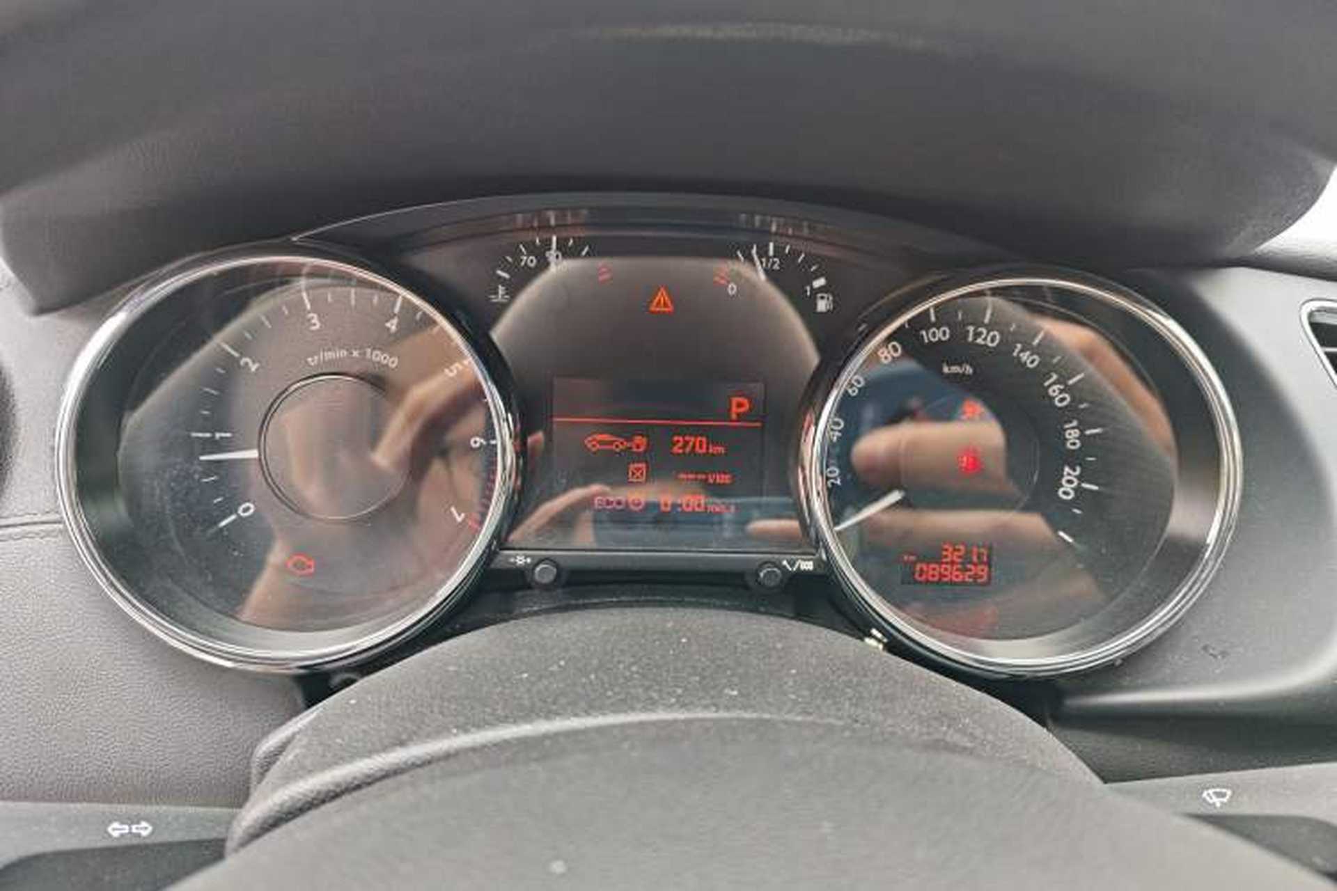 Used Peugeot 3008 2016 1.6THP Automatic Classic Edition Instrument Cluster