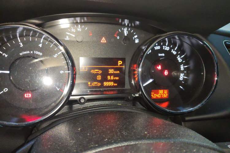 Used Peugeot 3008 2016 2.0L Automatic Classic Edition Instrument Cluster