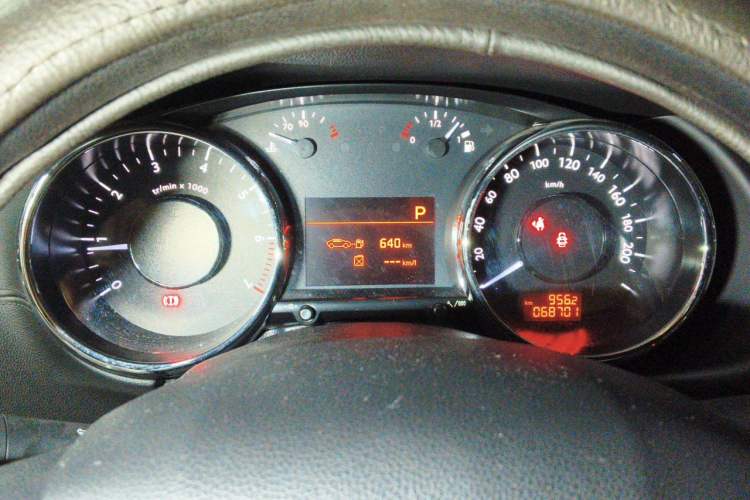 Used Peugeot 3008 2016 2.0L Automatic Classic Edition Instrument Cluster