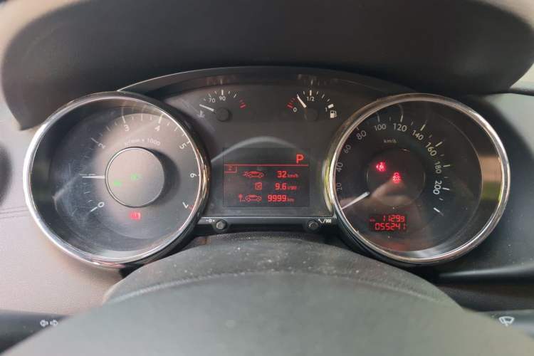 Used Peugeot 3008 2016 2.0L Automatic Standard Edition Instrument Cluster