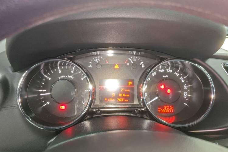 Used Peugeot 3008 2016 1.6THP Automatic Classic Edition Instrument Cluster