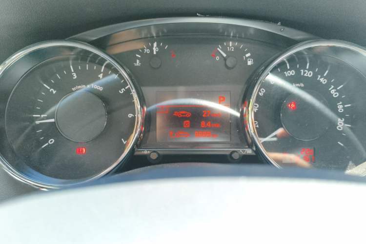Used Peugeot 3008 2016 1.6THP Automatic Classic Edition Instrument Cluster