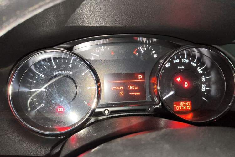 Used Peugeot 3008 2016 2.0L Automatic Classic Edition Instrument Cluster