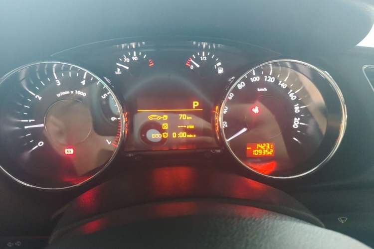 Used Peugeot 3008 2016 1.6THP Automatic Standard Edition Instrument Cluster