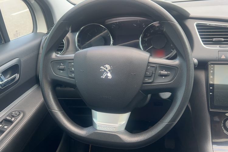 Used Peugeot 3008 2016 2.0L Automatic Classic Edition Interior 1
