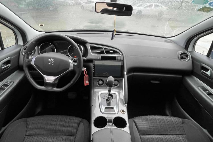 Used Peugeot 3008 2016 2.0L Automatic Standard Edition Interior 1
