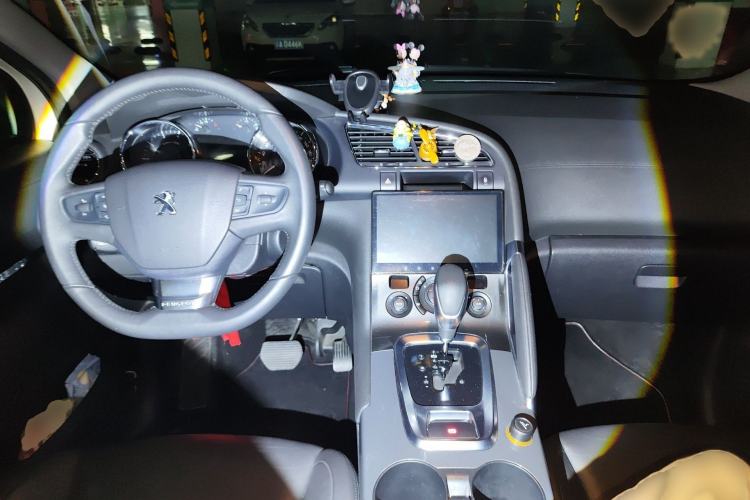 Used Peugeot 3008 2016 2.0L Automatic Trend Edition Interior 2