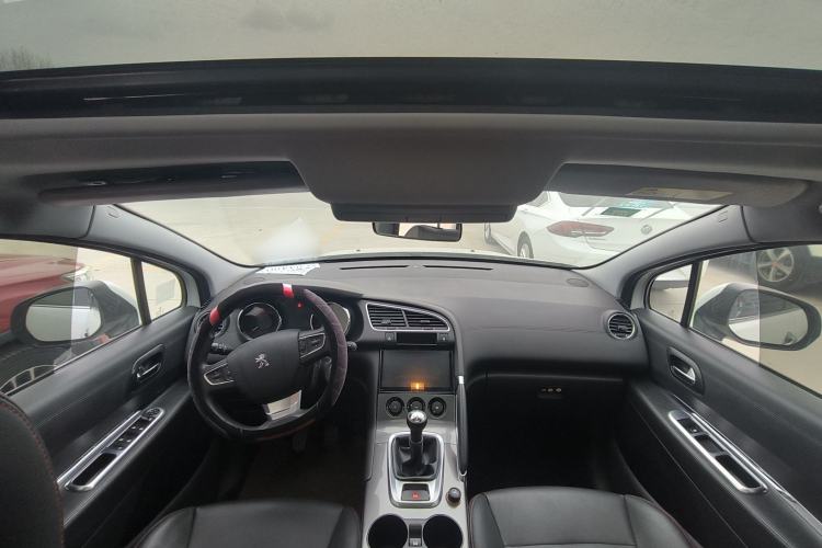 Used Peugeot 3008 2016 2.0L Manual Classic Edition Interior 3