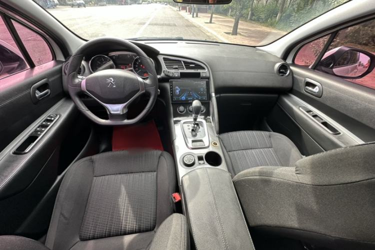 Used Peugeot 3008 2016 1.6THP Automatic Standard Edition Interior 4