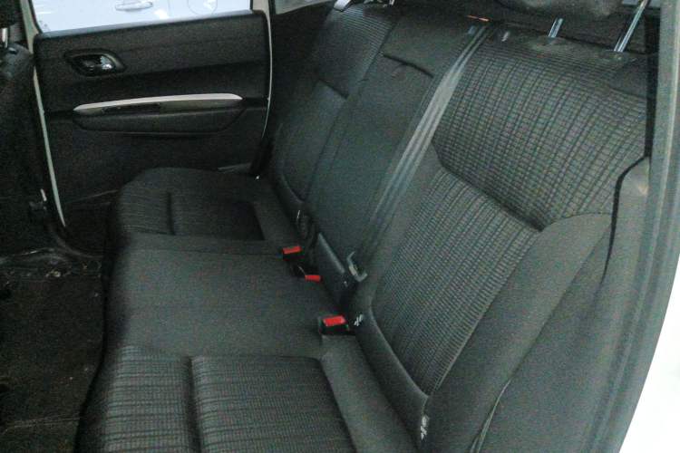 Used Peugeot 3008 2016 2.0L Automatic Classic Edition Interior 4
