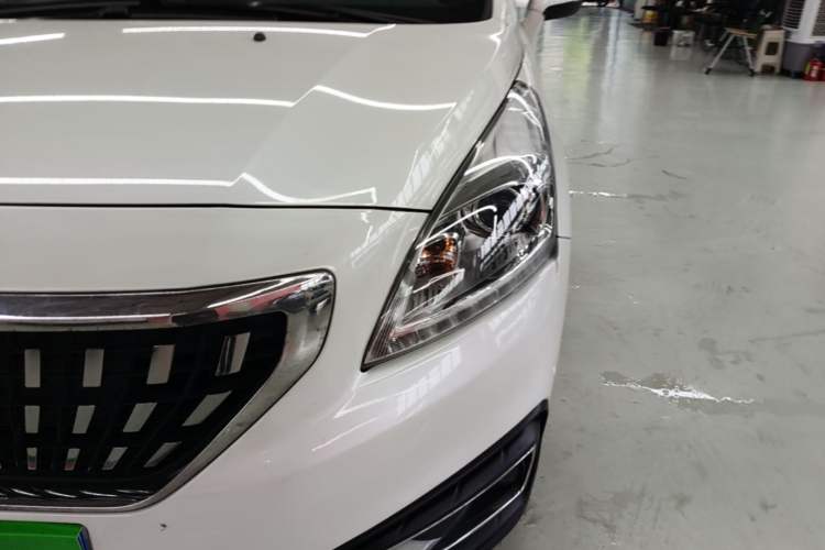 Used Peugeot 3008 2016 1.6THP Automatic Classic Edition Left Front Headlight