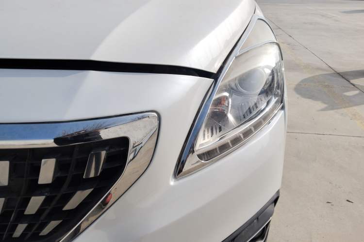 Used Peugeot 3008 2016 2.0L Manual Classic Edition Left Front Headlight