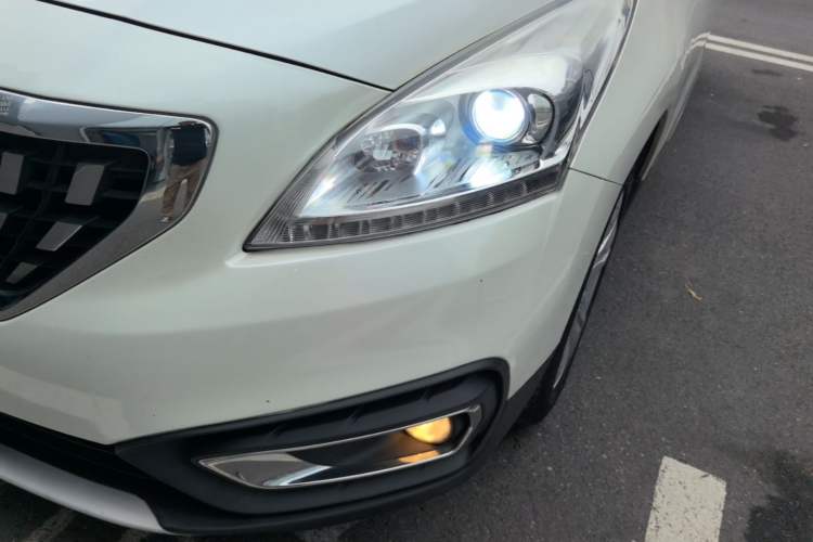 Used Peugeot 3008 2016 1.6THP Automatic Classic Edition Left Front Headlight