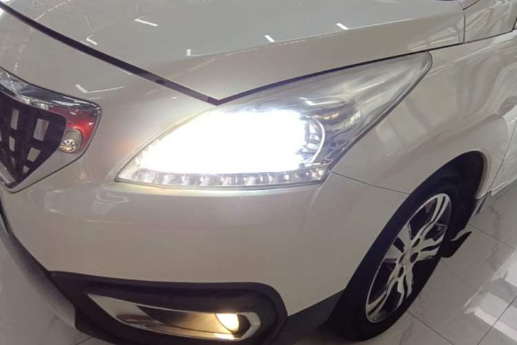 Used Peugeot 3008 2016 1.6THP Automatic Classic Edition Left Front Headlight