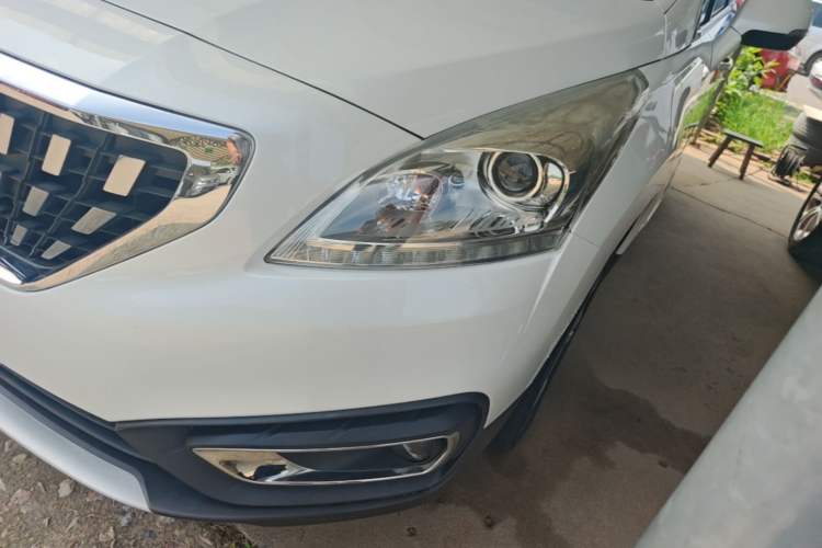 Used Peugeot 3008 2016 2.0L Manual Classic Edition Left Front Headlight