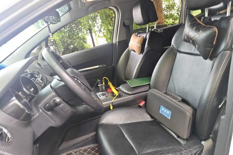 Used Peugeot 3008 2016 1.6THP Automatic Classic Edition Left Front Seat