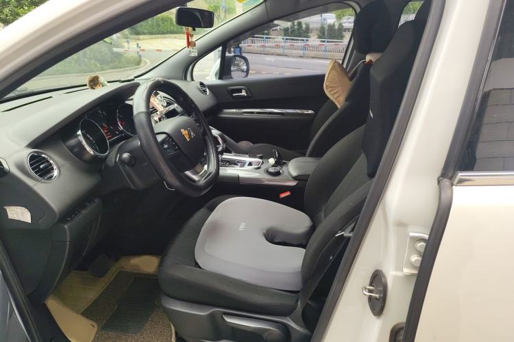 Used Peugeot 3008 2016 1.6THP Automatic Classic Edition Left Front Seat
