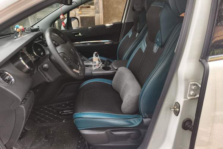 Used Peugeot 3008 2016 2.0L Automatic Classic Edition Left Front Seat
