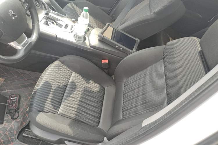 Used Peugeot 3008 2016 2.0L Automatic Classic Edition Left Front Seat