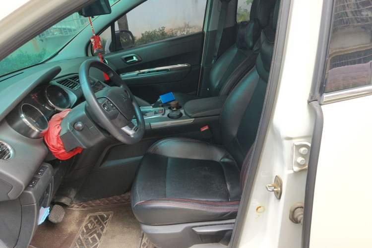Used Peugeot 3008 2016 2.0L Automatic Classic Edition Left Front Seat