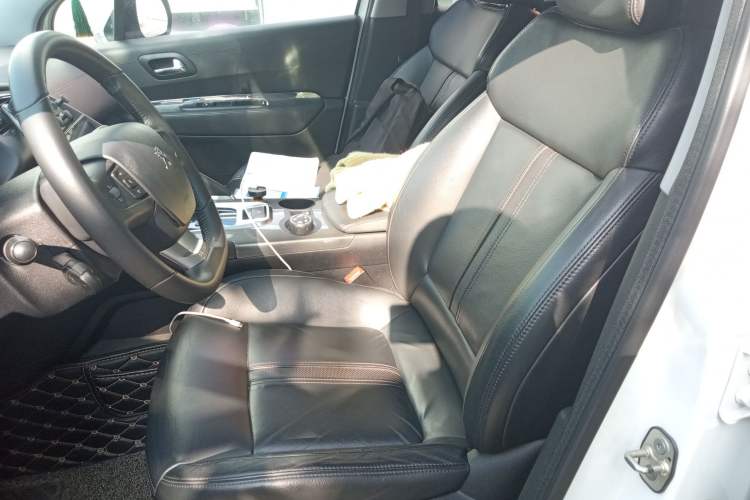 Used Peugeot 3008 2016 1.6THP Automatic Trend Edition Left Front Seat