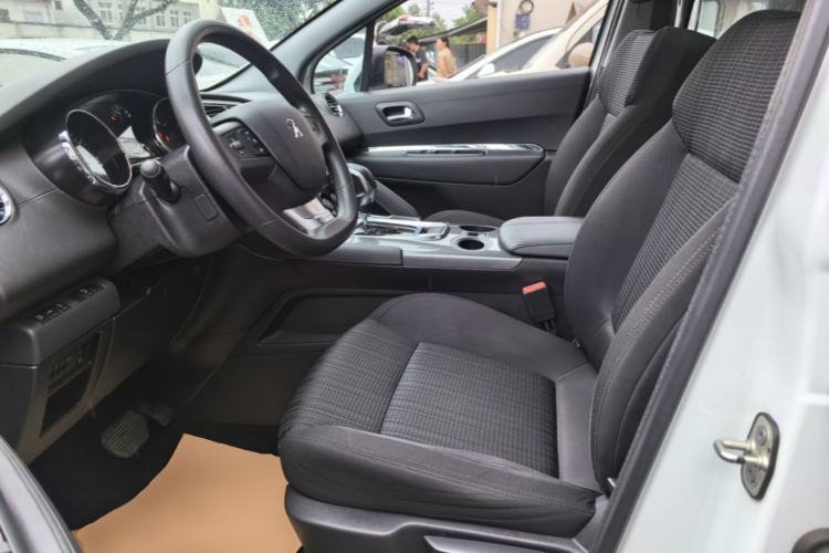 Used Peugeot 3008 2016 1.6THP Automatic Classic Edition Left Front Seat