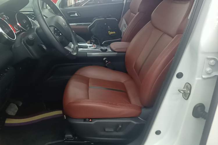 Used Peugeot 3008 2016 1.6THP Automatic Prestige Edition Left Front Seat